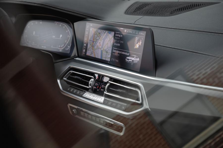Детали интерьера BMW X6 xDrive40i (G06) 2019 года  (NA) (фото 17 из 33)